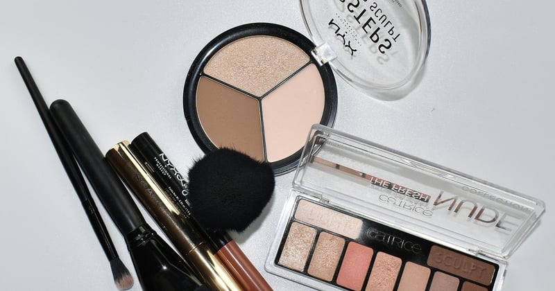 Transport de produits cosmétiques : règles et précautions à connaître